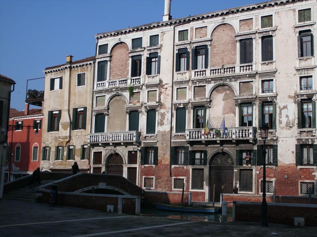 Appartamenti Inside Palazzo Foscarini Venice Exterior photo