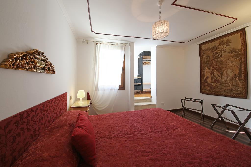 Appartamenti Inside Palazzo Foscarini Venice Exterior photo